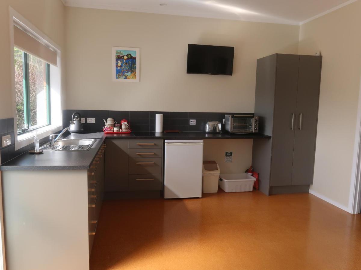 Апартаменты Cosy Nights - Modern, Self-Contained With Parking Керайкри Экстерьер фото